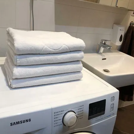 Apartment Garden Towers 3 *