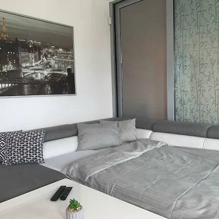 Appartement Garden Towers 3 *